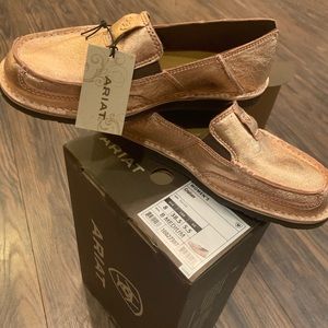 Rose Gold Ariat Cruiser